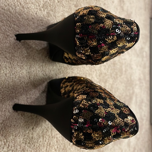 Women’s Nine West 5 1/2 inch sequin platfom heels - Picture 4 of 9